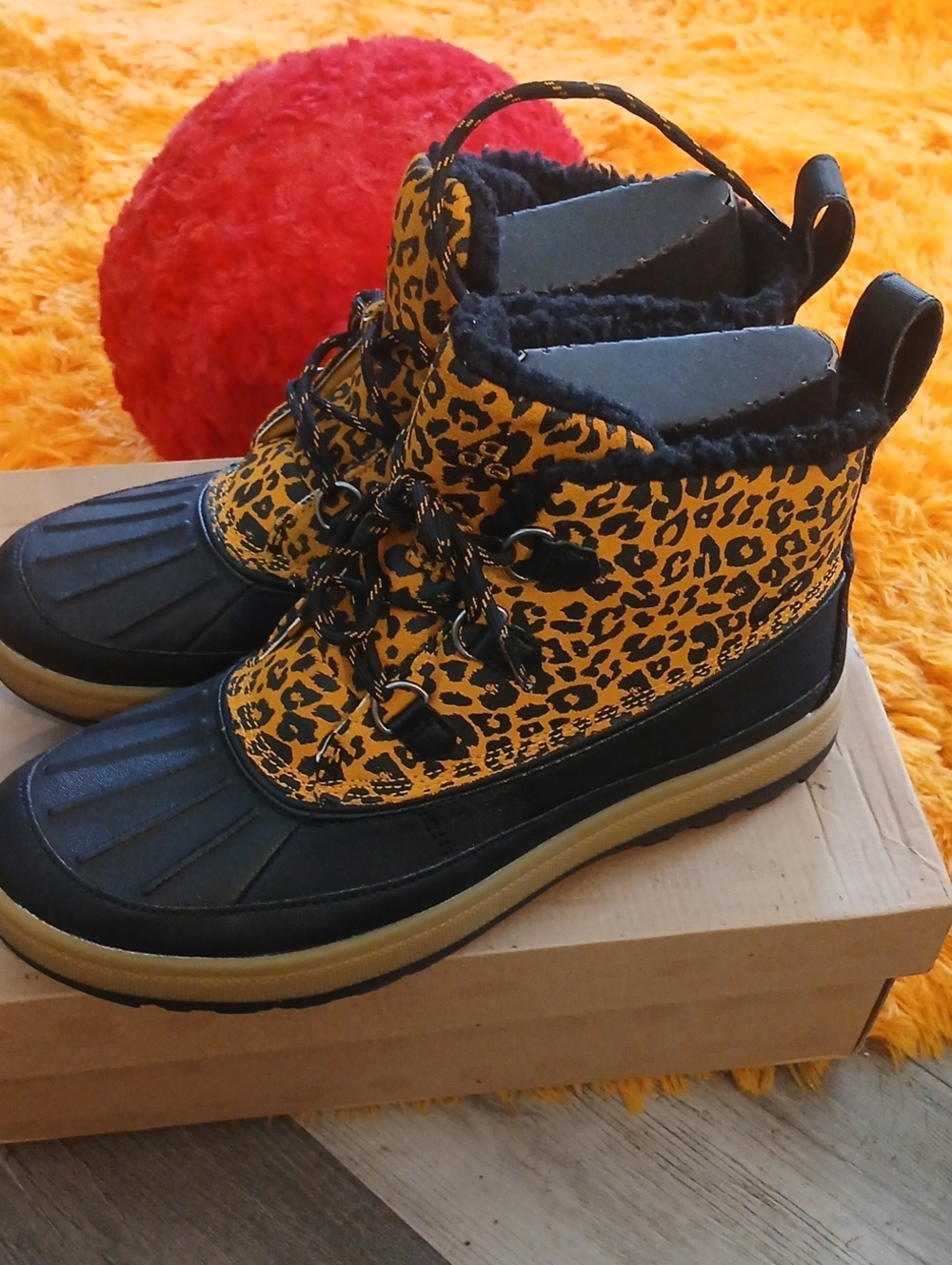 Leopard Print Women Nike Acg Winter Boot - Black & Yellow